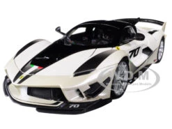 Ferrari FXX-K Evo #70 White 1/18 Diecast Model Car By Bburago