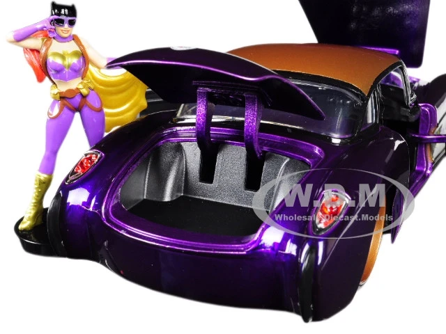 1957 Chevrolet Corvette Purple With Batgirl Diecast Figurine "DC Comics Bombshells" Series 1/24 Diecast Model Car By Jada - Image 3