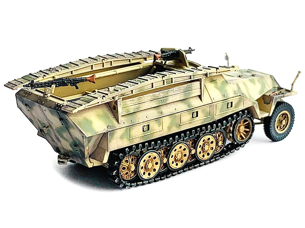 German Sd.Kfz. 251/7 Ausf.D Pionierpanzerwagen Armored Vehicle "NEO Dragon Armor" Series 1/72 Plastic Model By Dragon Models - Image 2