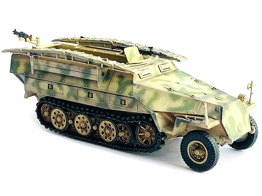German Sd.Kfz. 251/7 Ausf.D Pionierpanzerwagen Armored Vehicle "NEO Dragon Armor" Series 1/72 Plastic Model By Dragon Models - Image 3