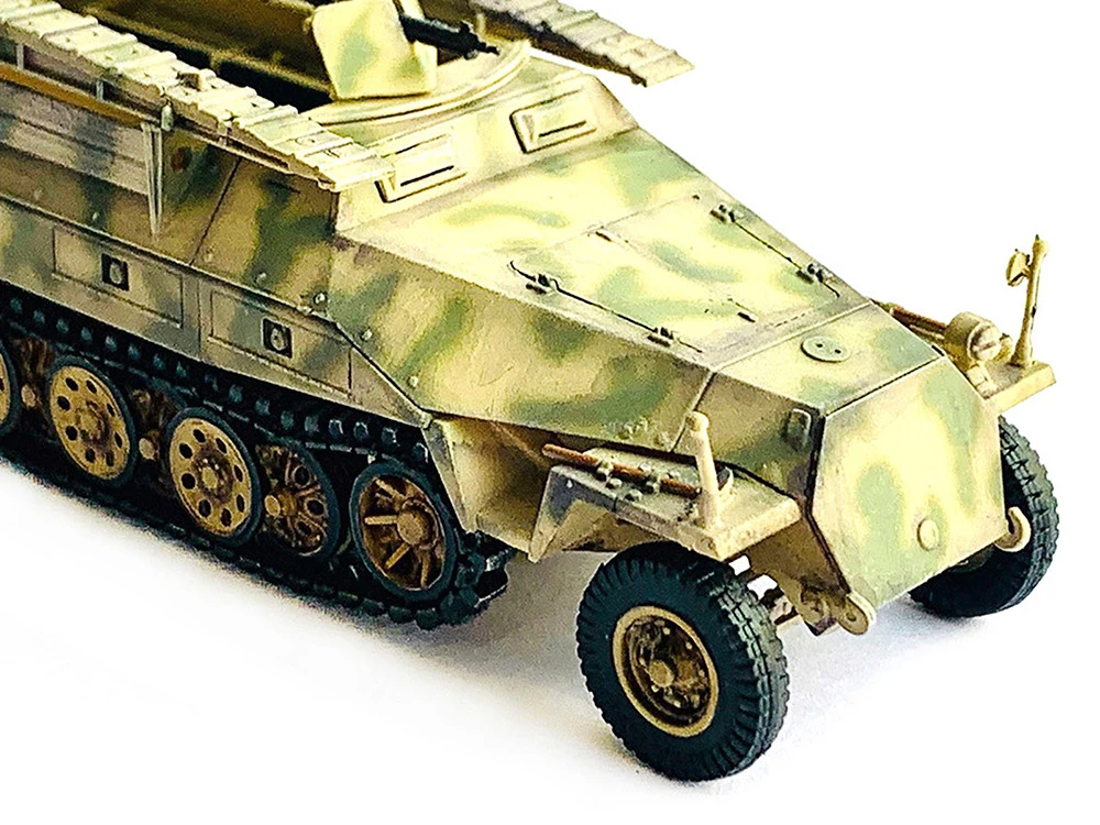 German Sd.Kfz. 251/7 Ausf.D Pionierpanzerwagen Armored Vehicle "NEO Dragon Armor" Series 1/72 Plastic Model By Dragon Models - Image 5