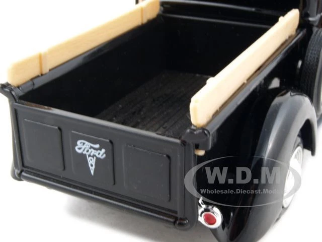1940 Ford Pickup Truck Black 1/24 Diecast Model Car By Motormax - Image 3