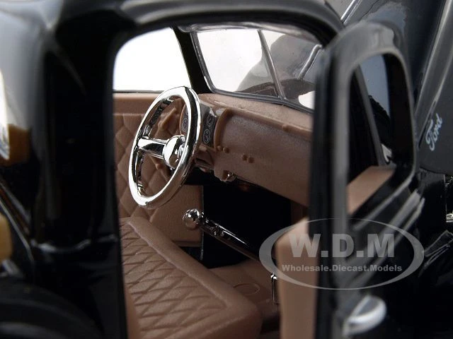 1940 Ford Pickup Truck Black 1/24 Diecast Model Car By Motormax - Image 4