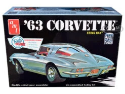 Skill 2 Model Kit 1963 Chevrolet Corvette Stingray 1/25 Scale Model By AMT