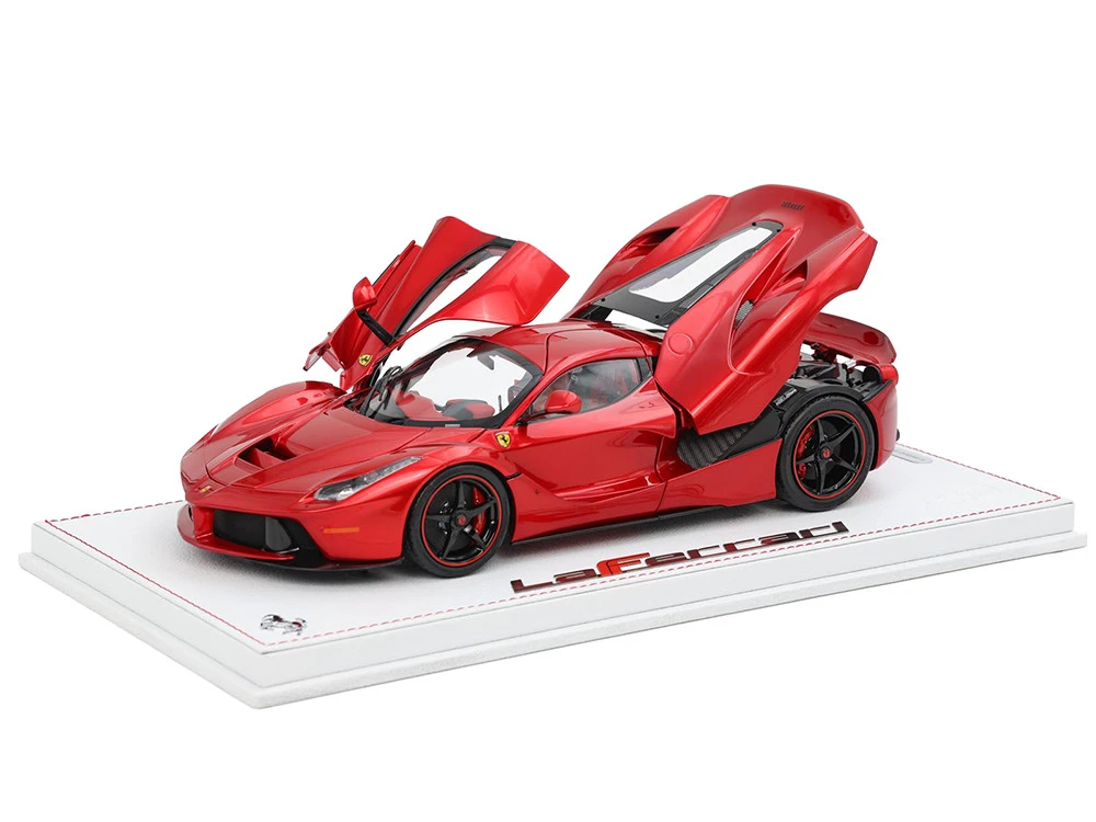 Ferrari LaFerrari Rosso Fuoco Red Metallic "One Off Special For Lewis Hamilton" With Display Case Limited Edition To 199 Pieces Worldwide 1/18 Model Car By BBR - Image 8