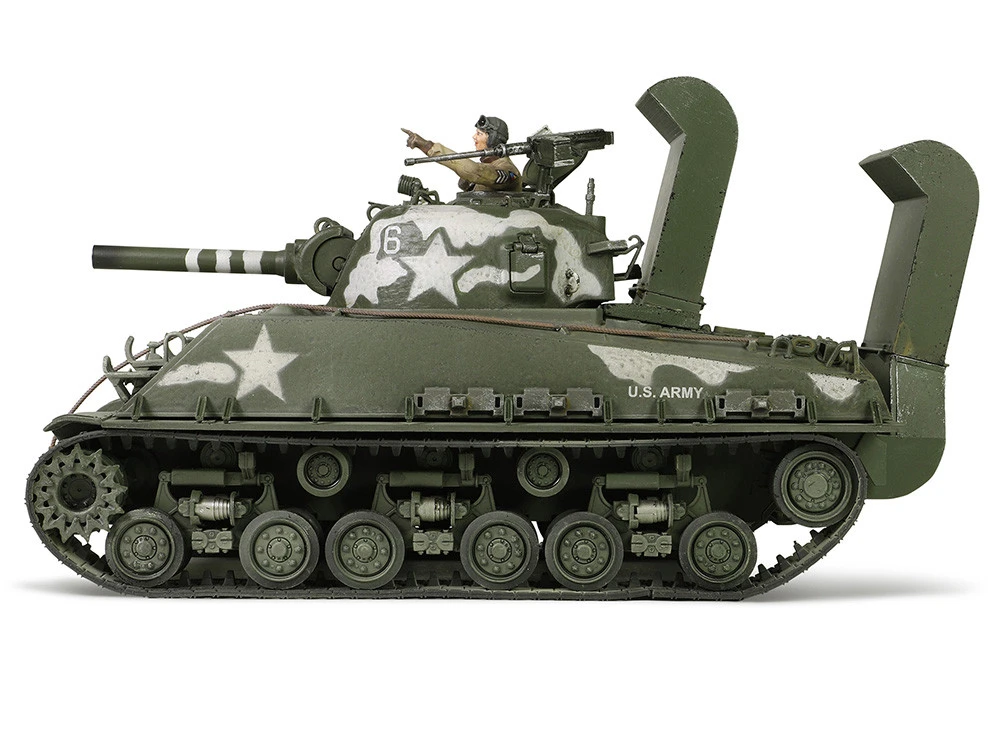 Sherman M4 (105) Howitzer Medium Tank "US Army, 711th Tank Battalion, Okinawa" (1945) "Engine Plus" Series 1/32 Diecast Model By Metal Proud - Image 3