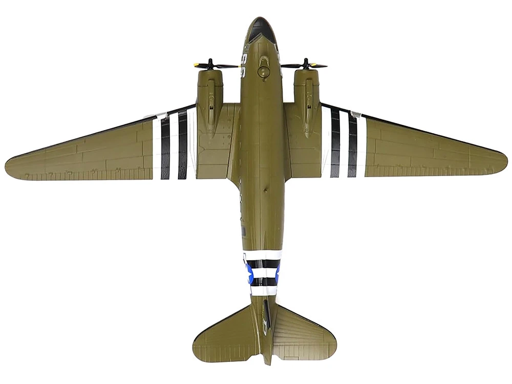 Douglas C-47 Skytrain Transport Aircraft "Night Fright, 79th Troop Carrier Squadron, 436th Troop Carrier Group, D-Day" (1944) United States Army Air Forces 1/100 Diecast Model - Image 5