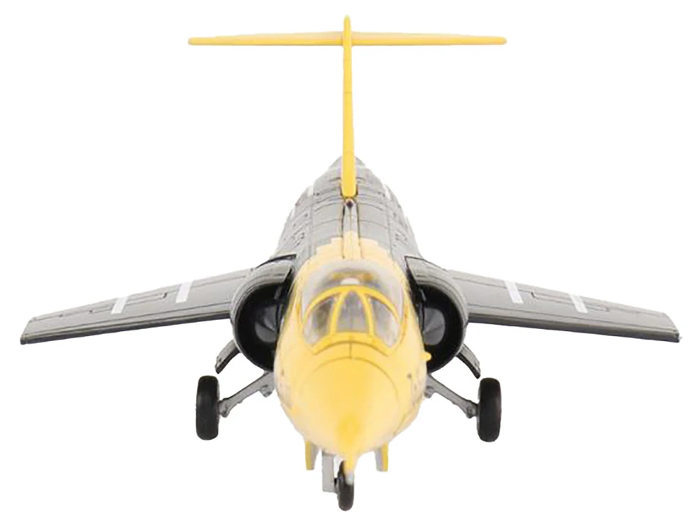Lockheed F-104G Starfighter Fighter Aircraft "JaboG 33 Farewell" JaboG 33. Luftwaffe (1985) "Air Power Series" 1/72 Diecast Model By Hobby Master - Image 3