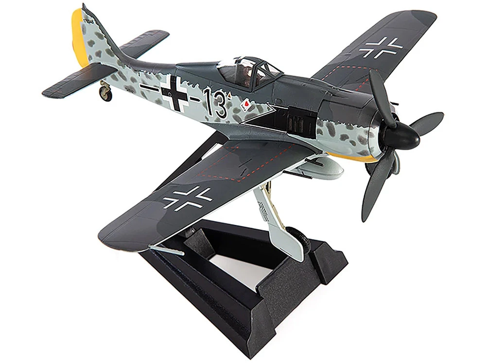 Focke-Wulf Fw 190A-8 Fighter Aircraft "JG 26 Schlageter, France" (1945) German Luftwaffe 1/72 Diecast Model By JC Wings - Image 6