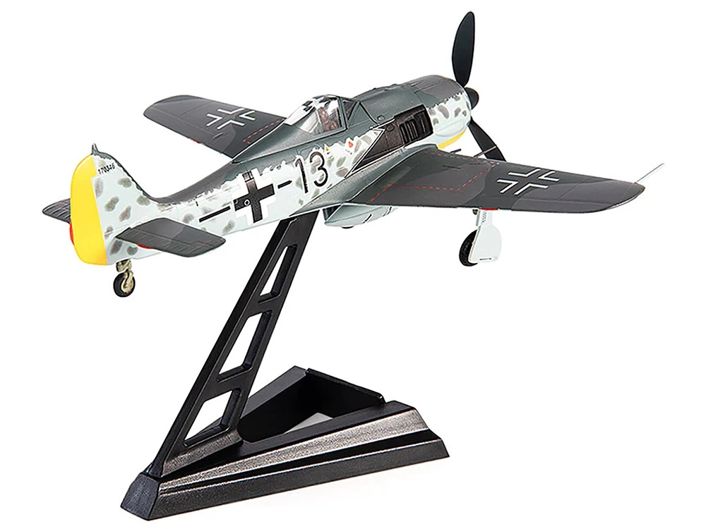 Focke-Wulf Fw 190A-8 Fighter Aircraft "JG 26 Schlageter, France" (1945) German Luftwaffe 1/72 Diecast Model By JC Wings - Image 7